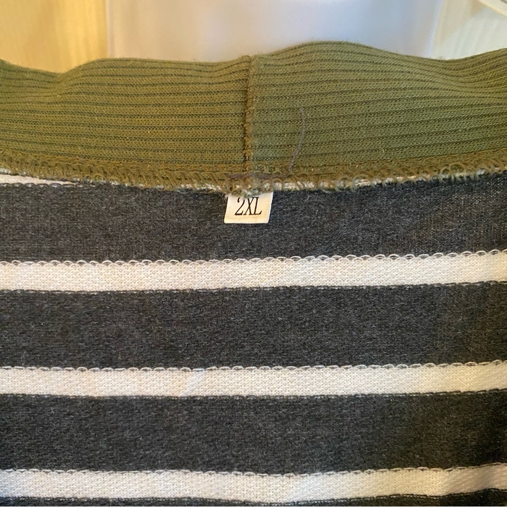 Snap button cardigan